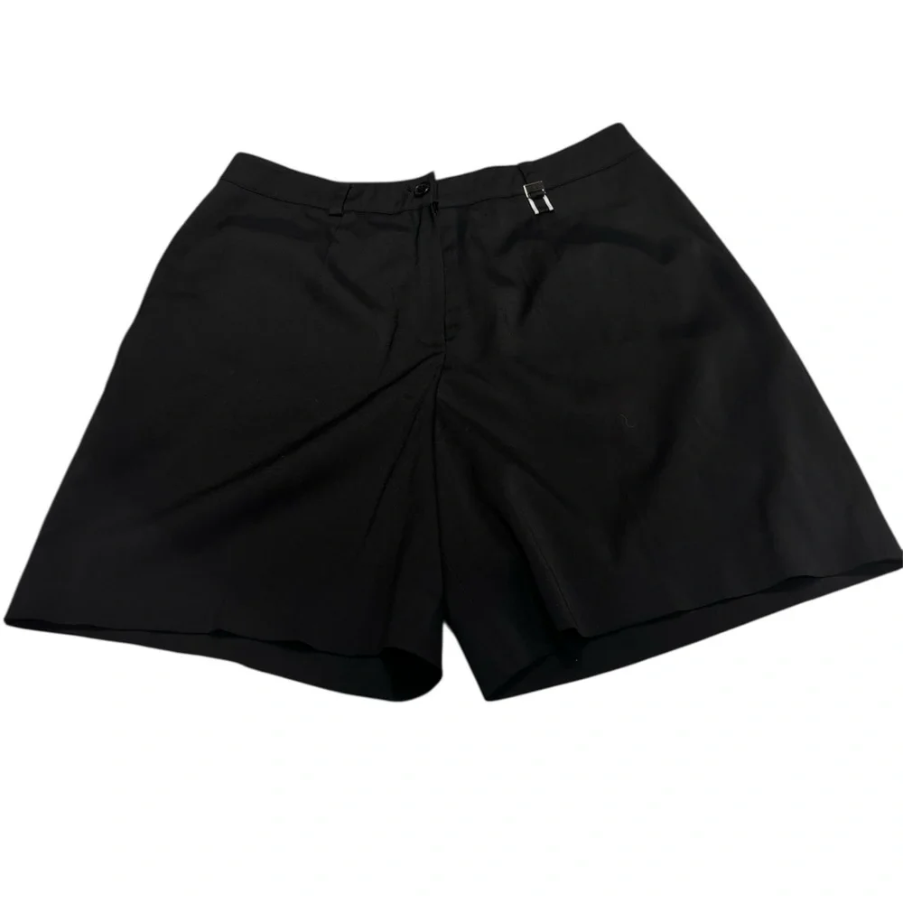 Enzoro Valentino Looney Tunes Embroidered Shorts‎ M Korea Tweety Sylvester